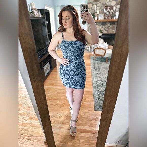 Divided denim dress  - Picture 3 of 14